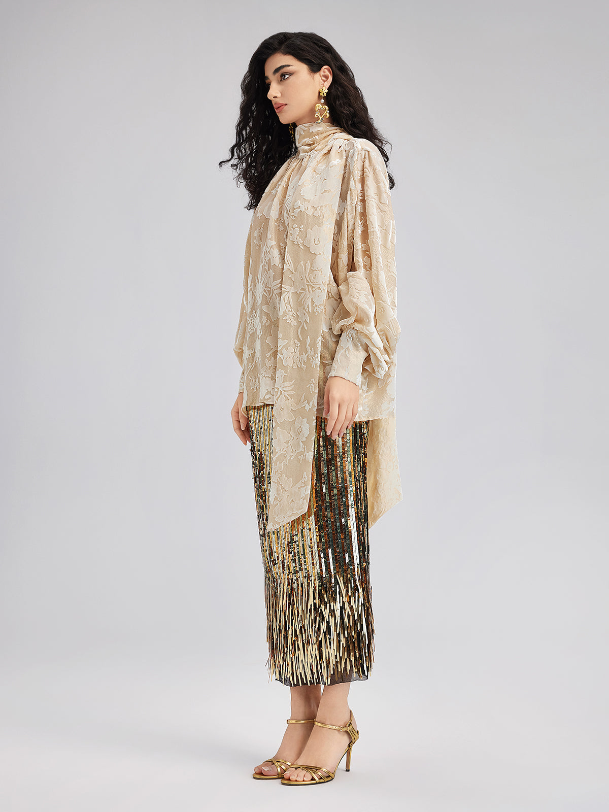 İpek Yakma Kadife Bağlamalı Yaka Bluz