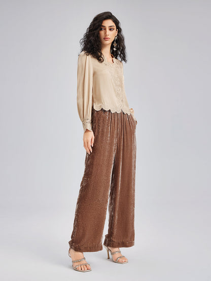 İpek Yoğun Nakışlı Dantel Bluz