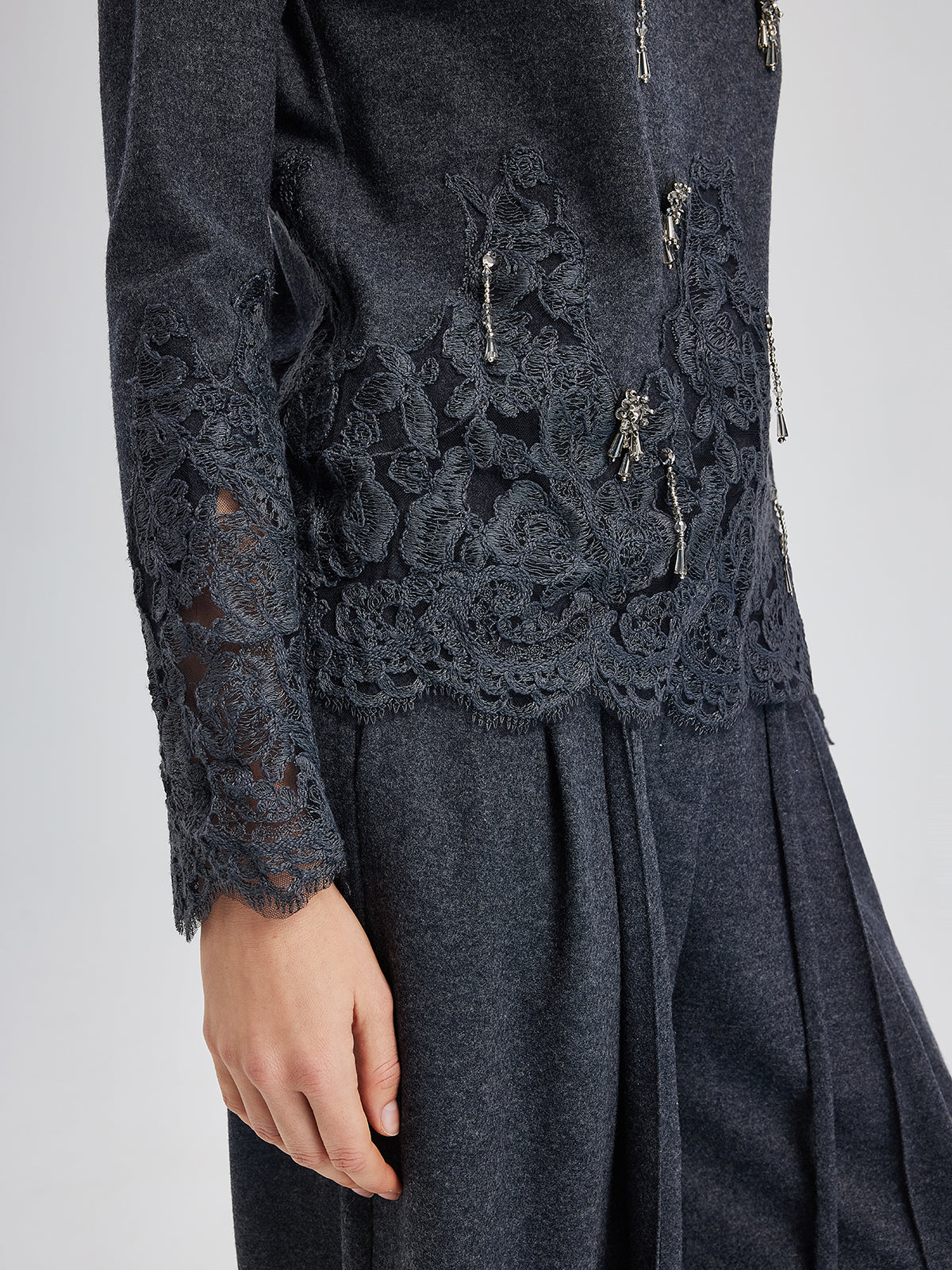 Merinos Yünü Dantel Boncuklu Triko Bluz