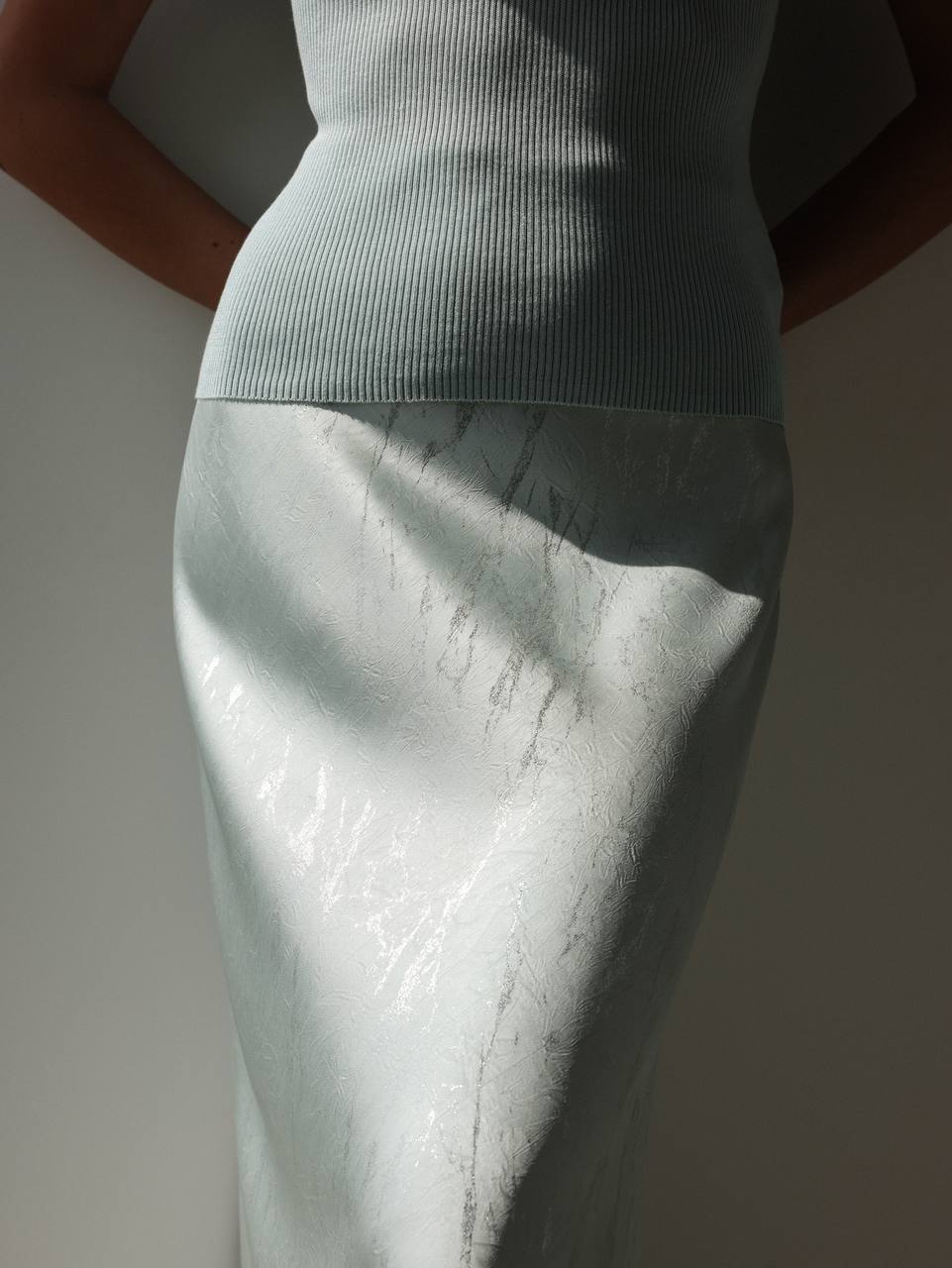 Mermer Desenli Saten Etek