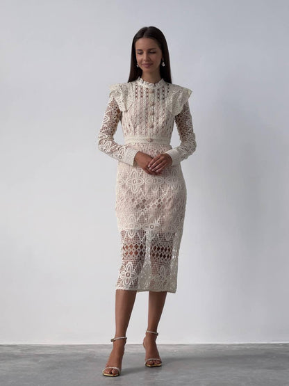 Dantel Detaylı Krem Midi Elbise