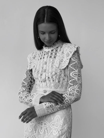 Dantel Detaylı Krem Midi Elbise