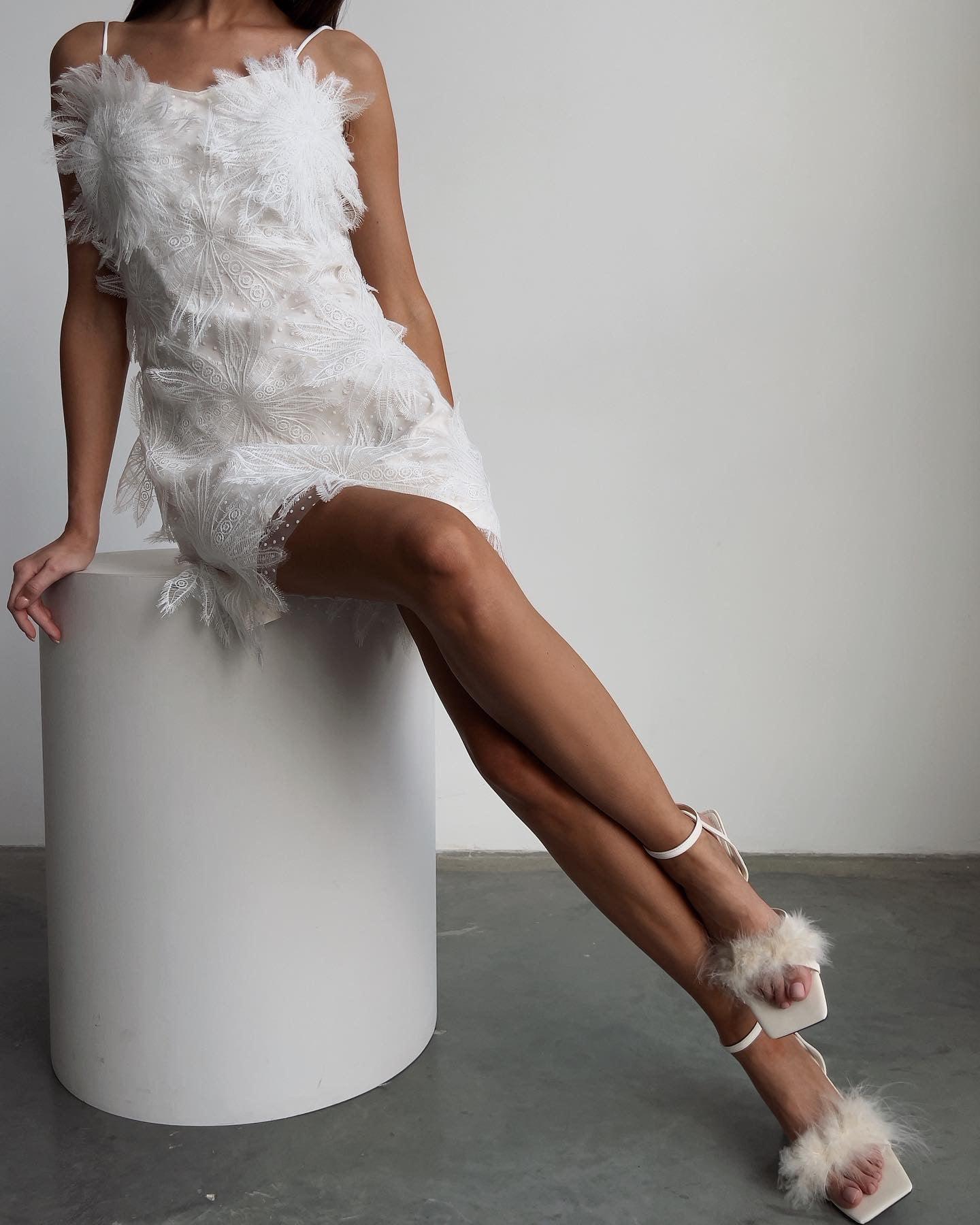 Tüylü Zarafet Mini Elbise