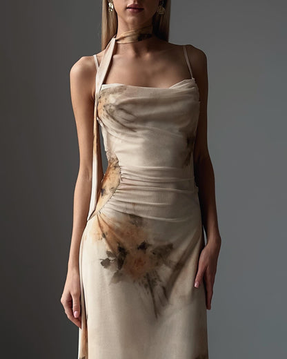 Çiçek Desenli İp Askılı Midi Elbise