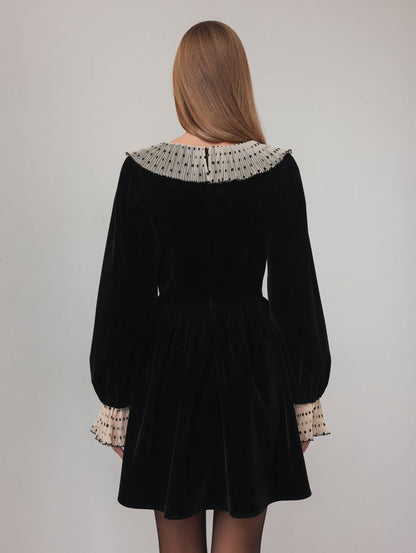 Eterik Zarafet Elbisesi