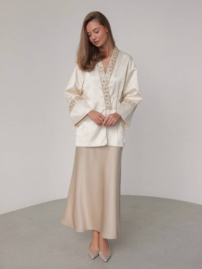 Fildişi Zarafet Kimono
