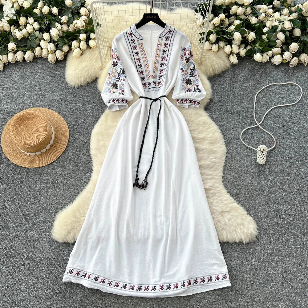 Embroidered Print Bodycon Dress