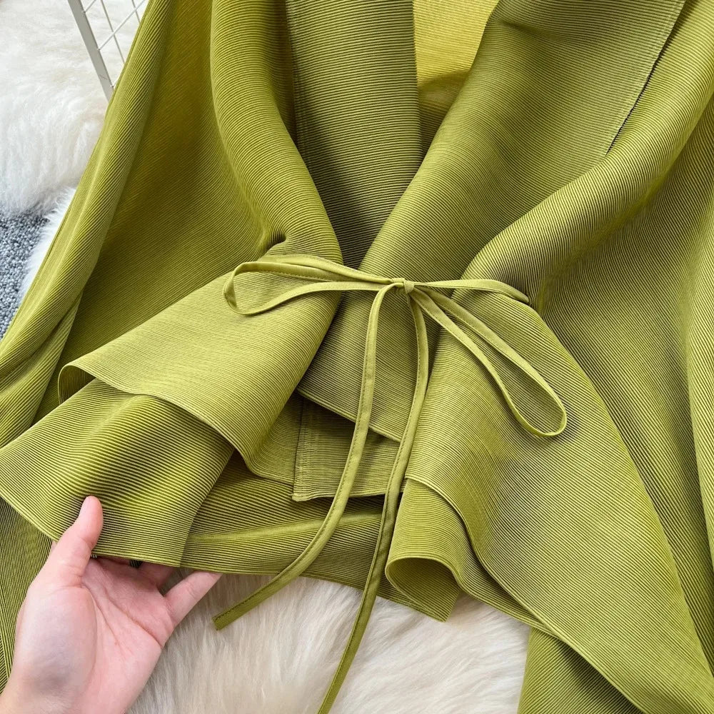 Gradient Bandage Top and Pleated Skirt Set
