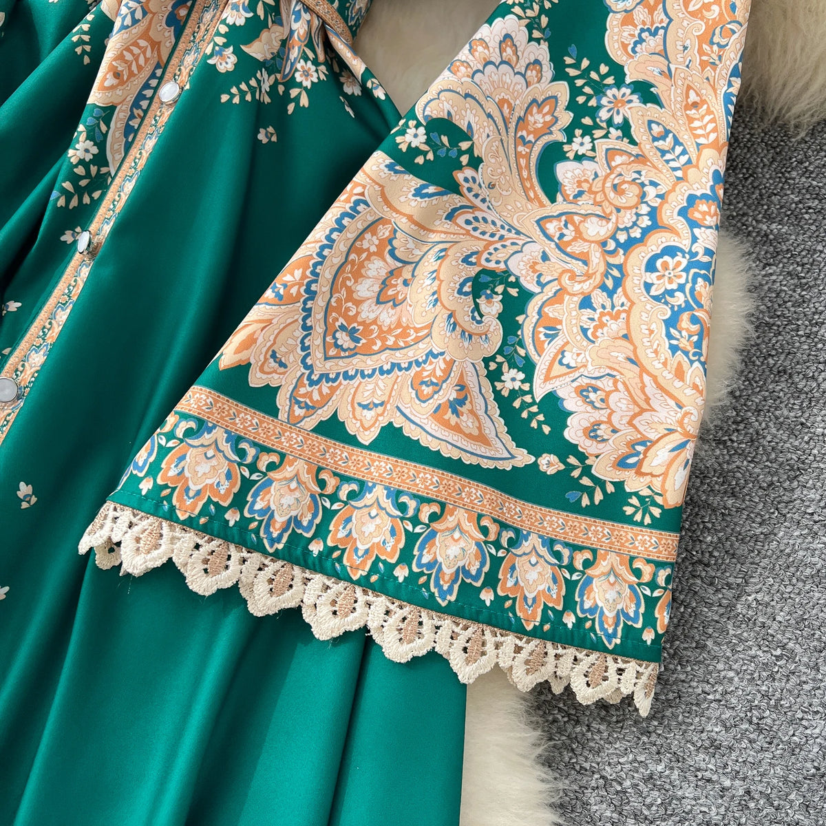 Print Ruched Flare Sleeve Sash Dress