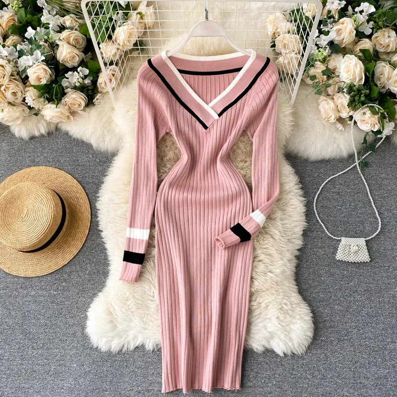 Knit V-Neck Long Sleeve Bodycon Dress