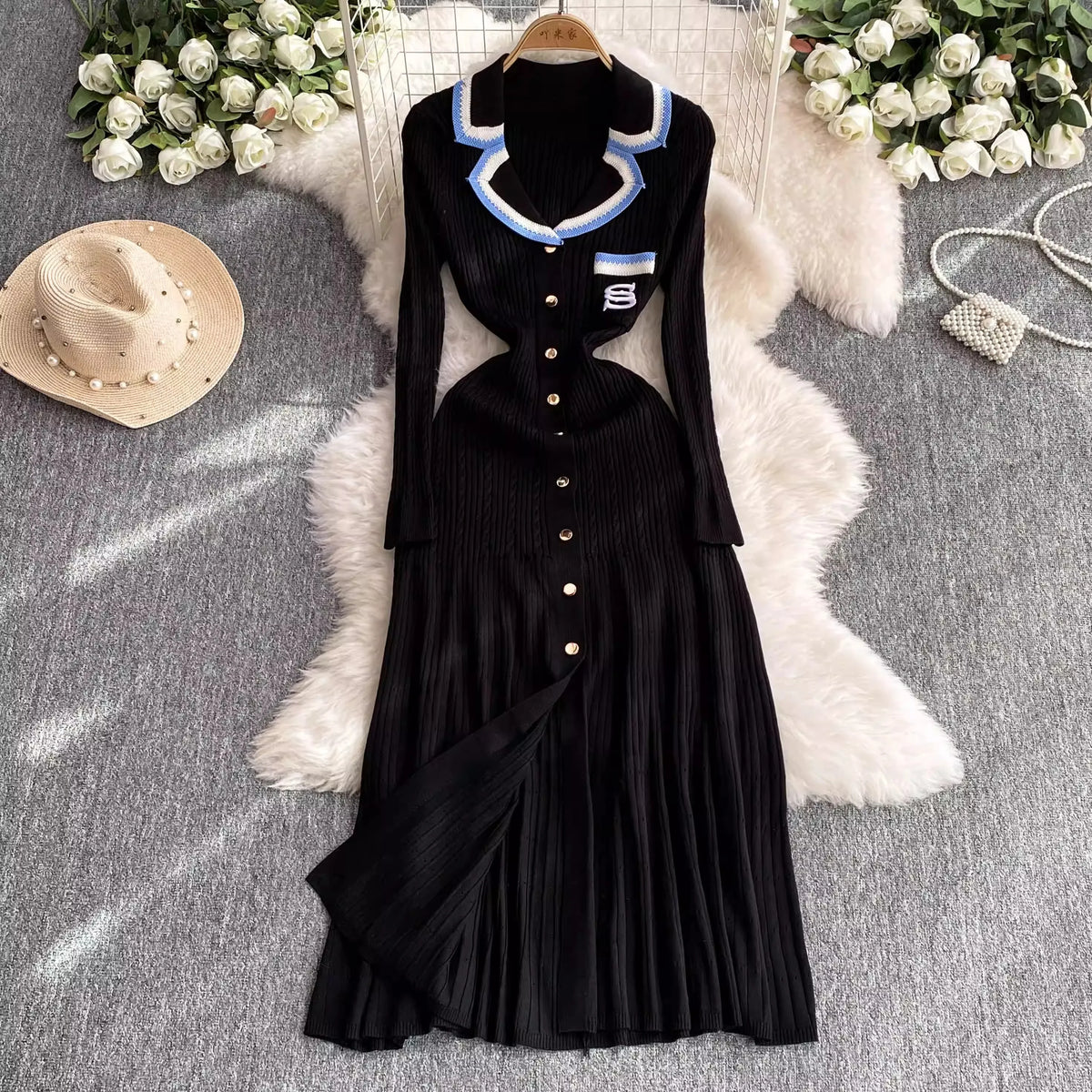 Notched Collar Knit A-Line Maxi Dress