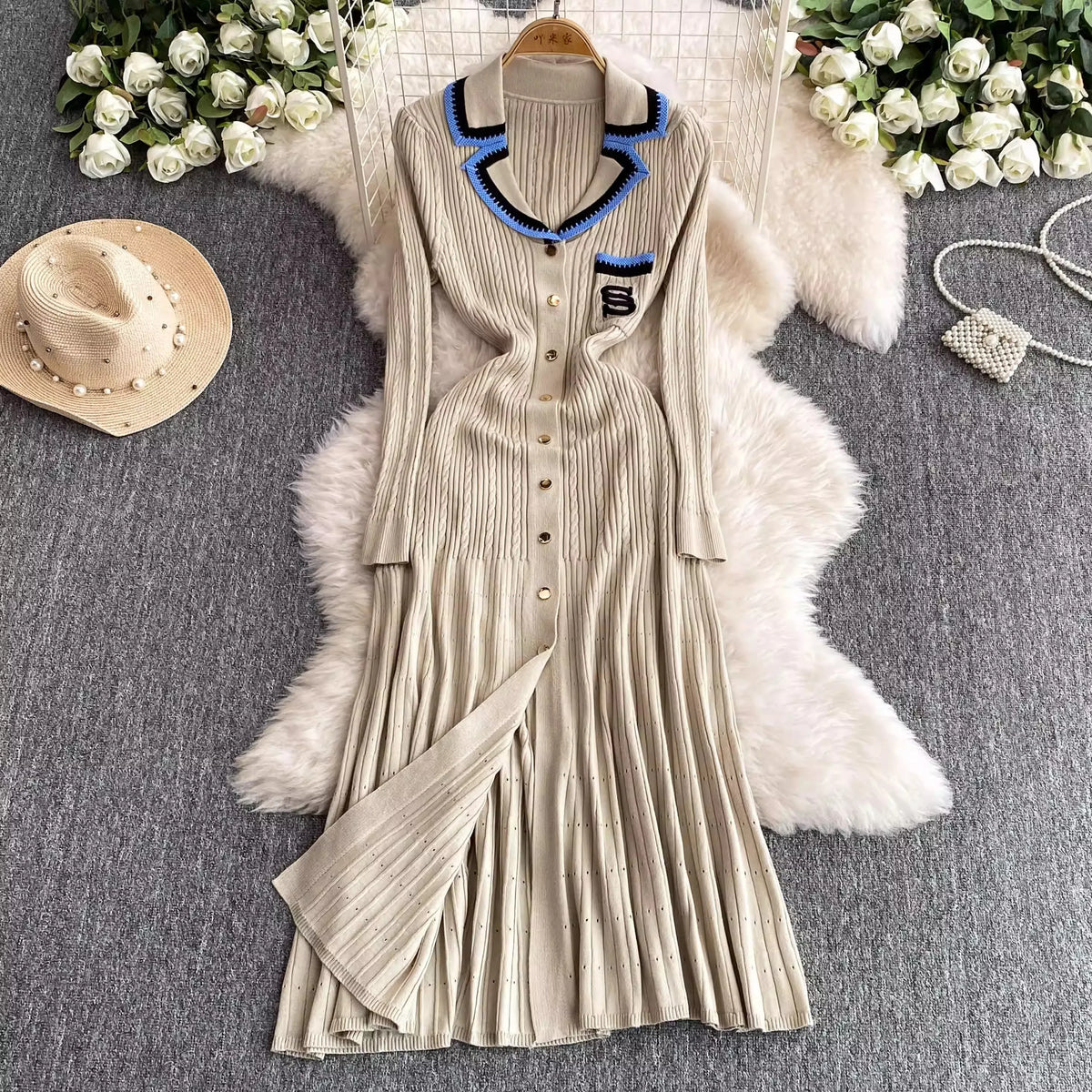 Notched Collar Knit A-Line Maxi Dress
