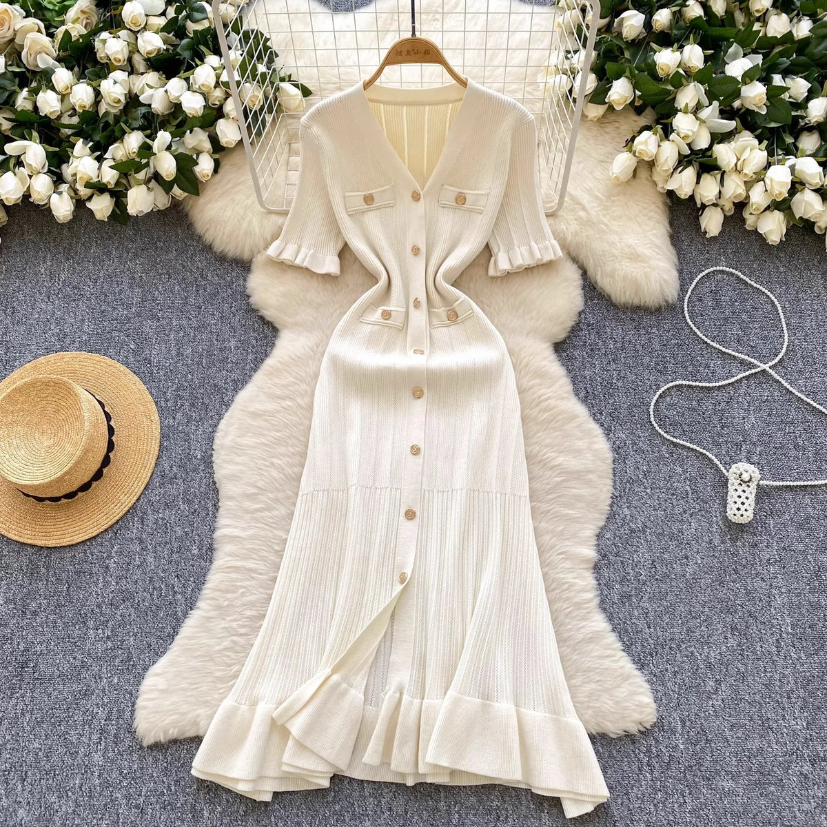Vintage Ruffled V-Neck Knit Maxi Dress