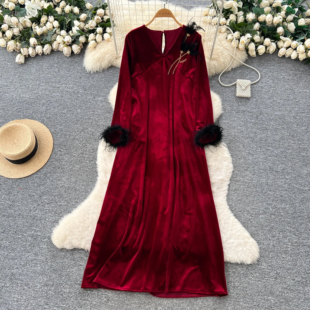 Loose V-Neck Long Sleeve Dress