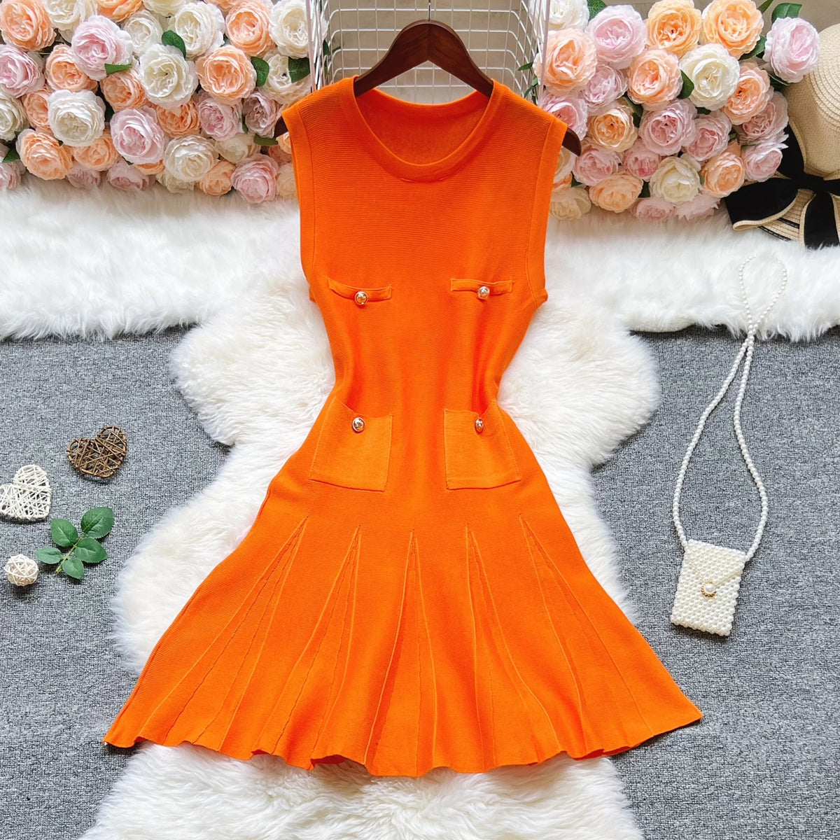 Slim Waist Pleated Knit Short Dress