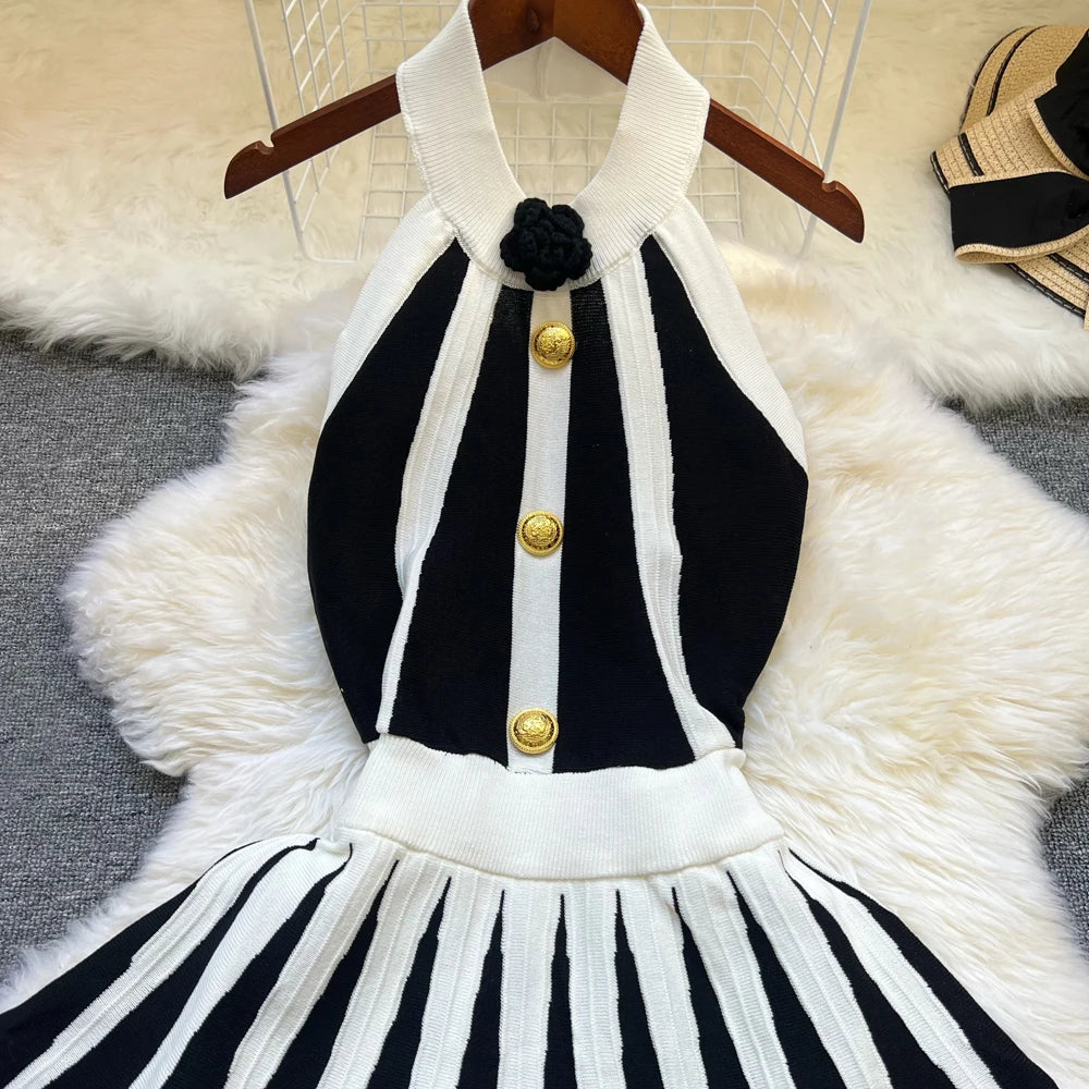 Black And White Halter Pleated Dress