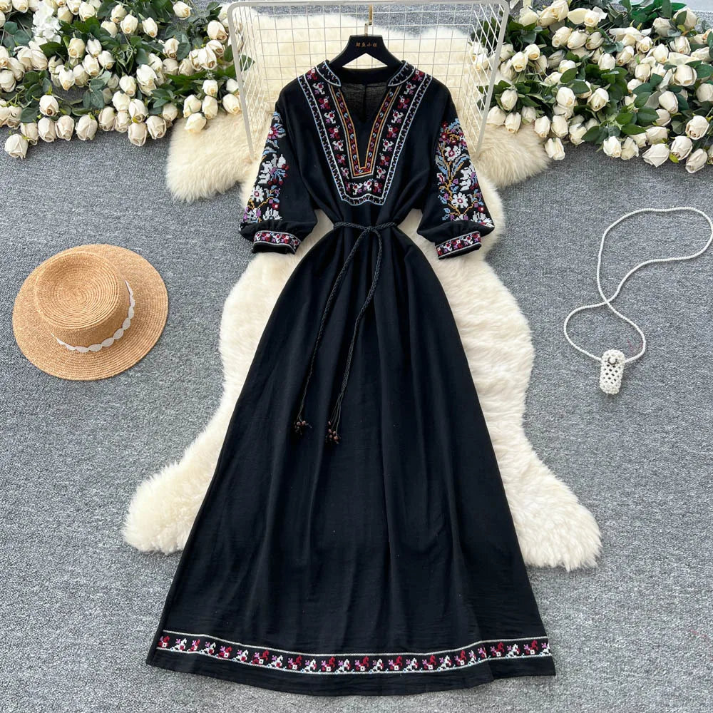 Embroidered Print Bodycon Dress