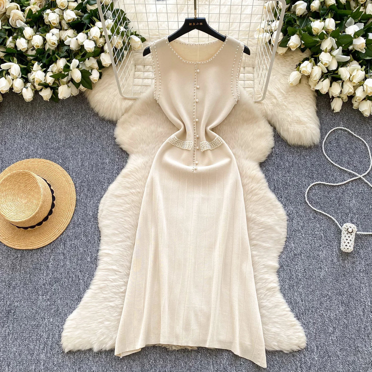 Pearl Pleated Knit Bodycon Maxi Dress