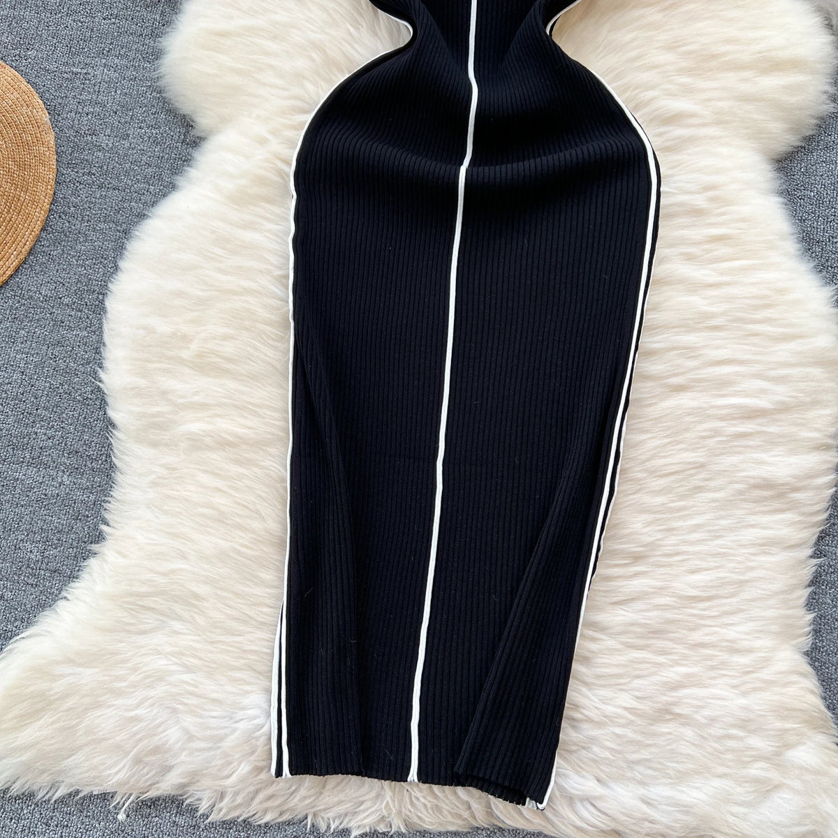 Basic Sleeveless Knit Bodycon Dress