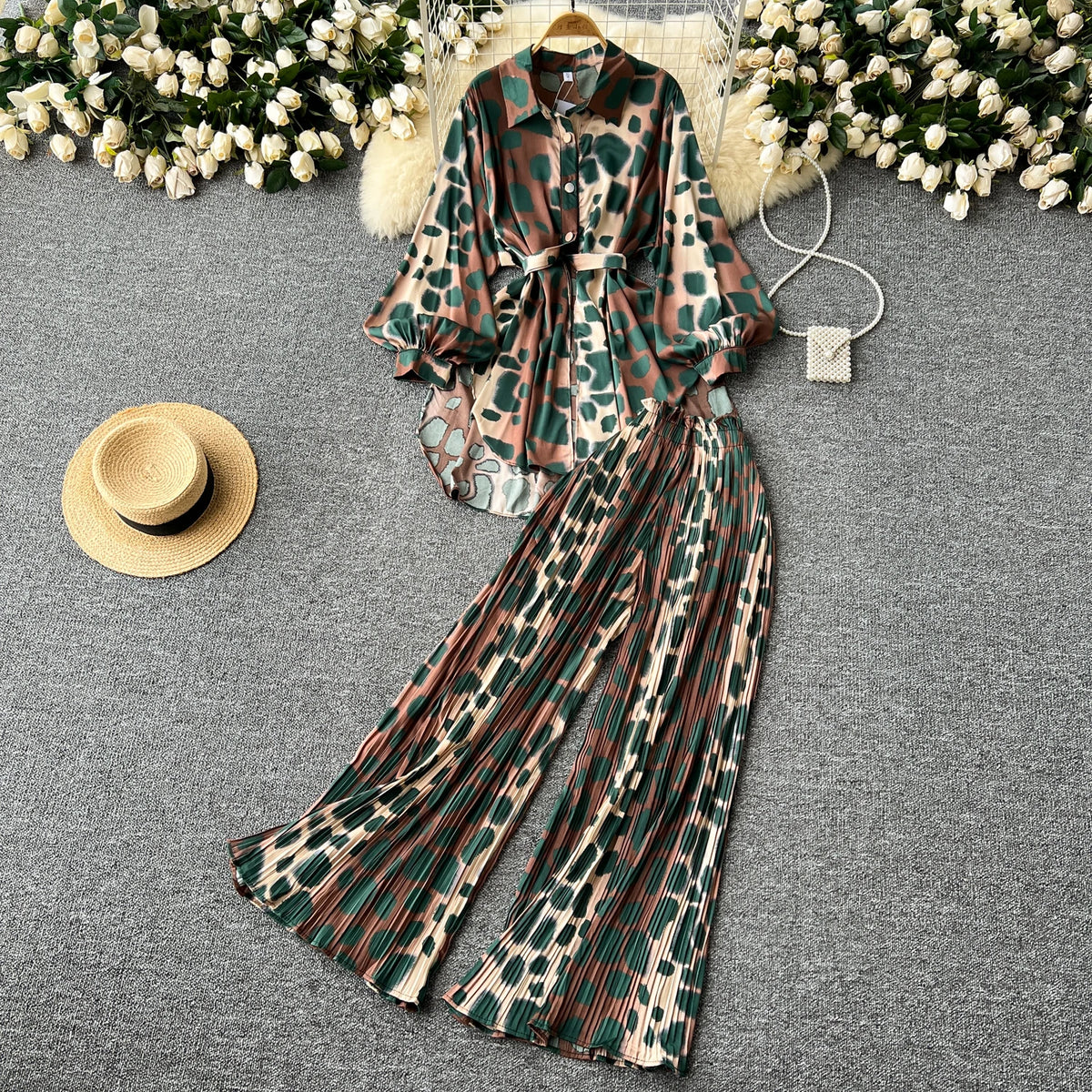 Print Pleated Top and Wide Leg Pants Set