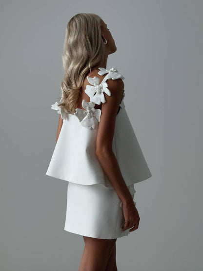 Çiçek Detaylı Beyaz Mini Takım