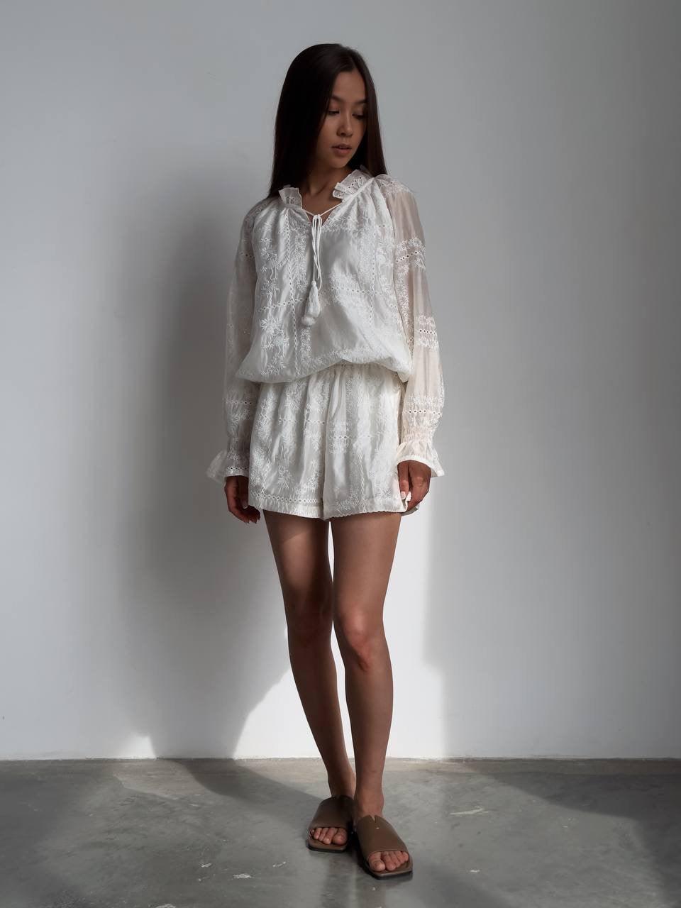 Zarif Beyaz Dantel Nakışlı Takım