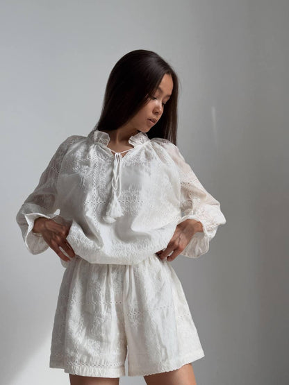 Zarif Beyaz Dantel Nakışlı Takım