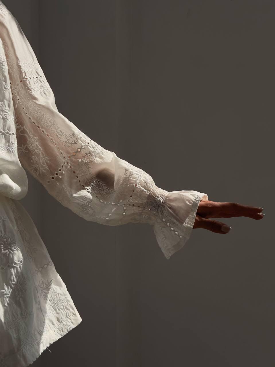 Zarif Beyaz Dantel Nakışlı Takım