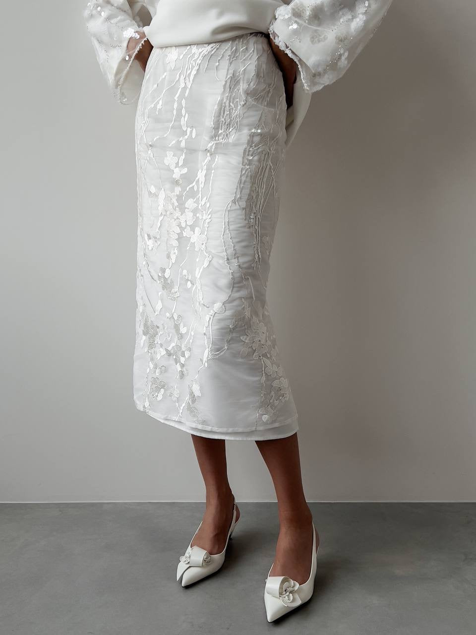 Zarif Beyaz Nakışlı İkili Takım