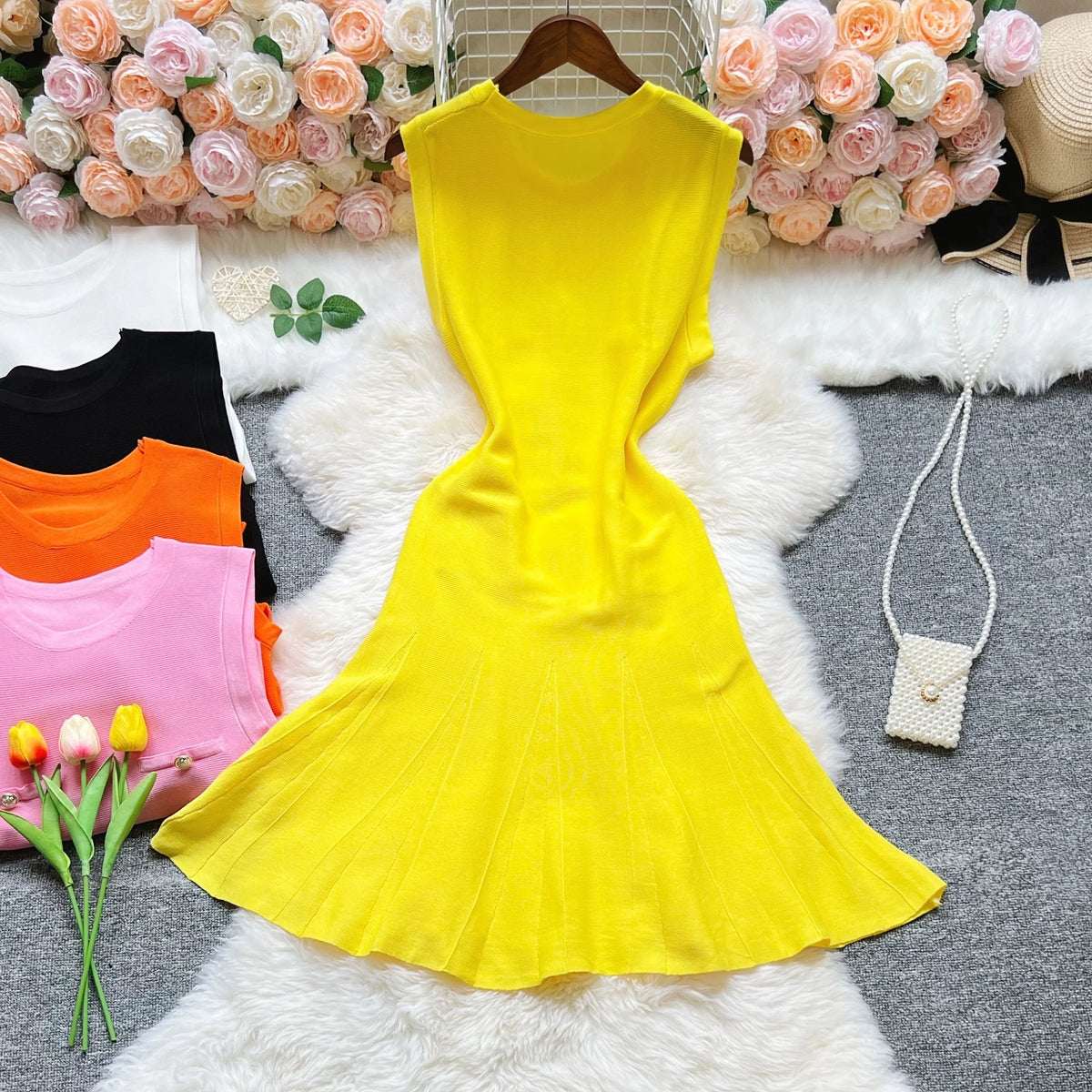 Slim Waist Pleated Knit Short Dress