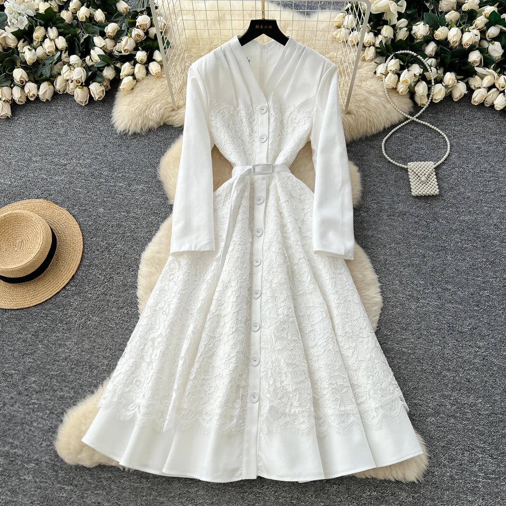 Vintage Lace V-Neck Long Sleeve Maxi Dress