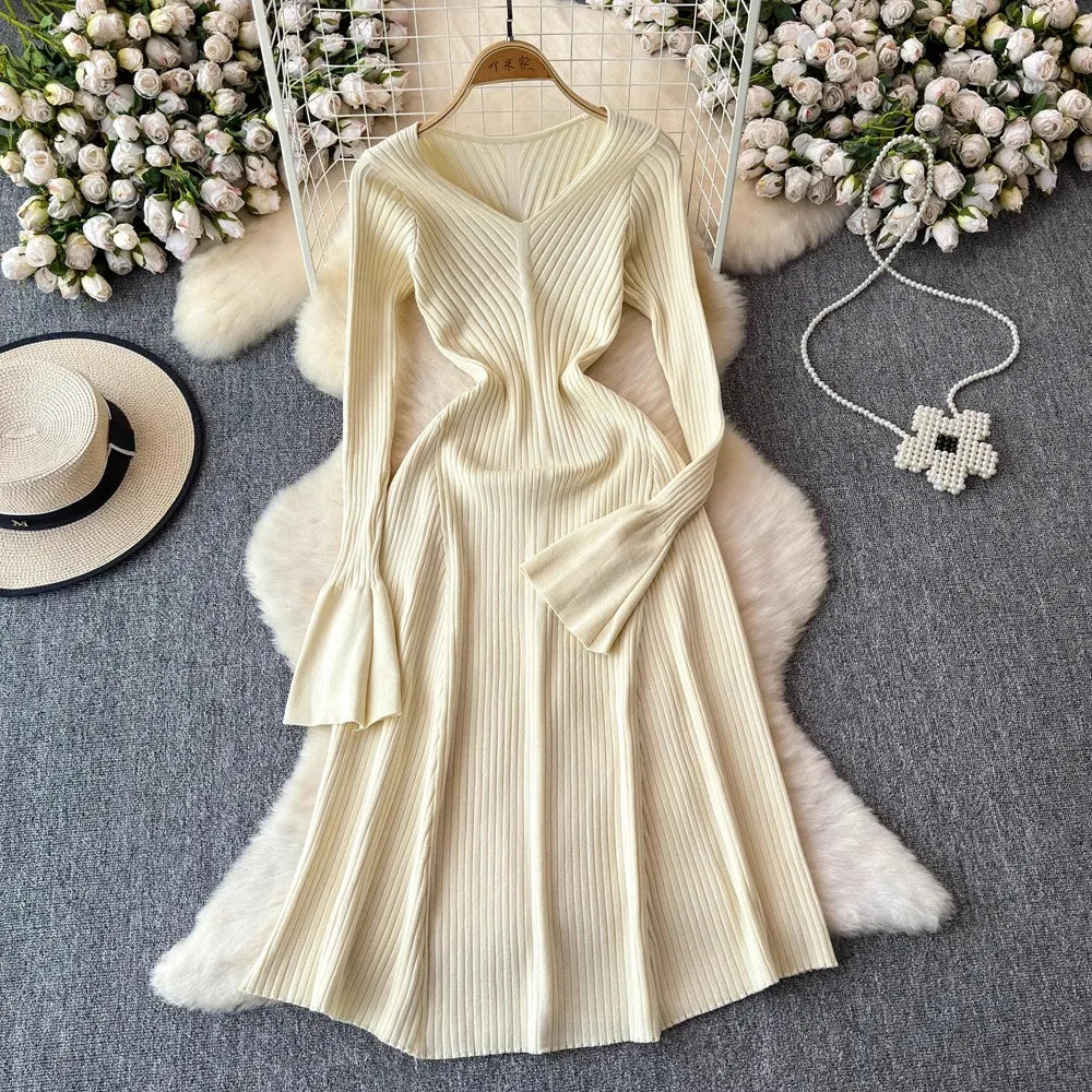 Rib Knit V-Neck A-Line Maxi Dress