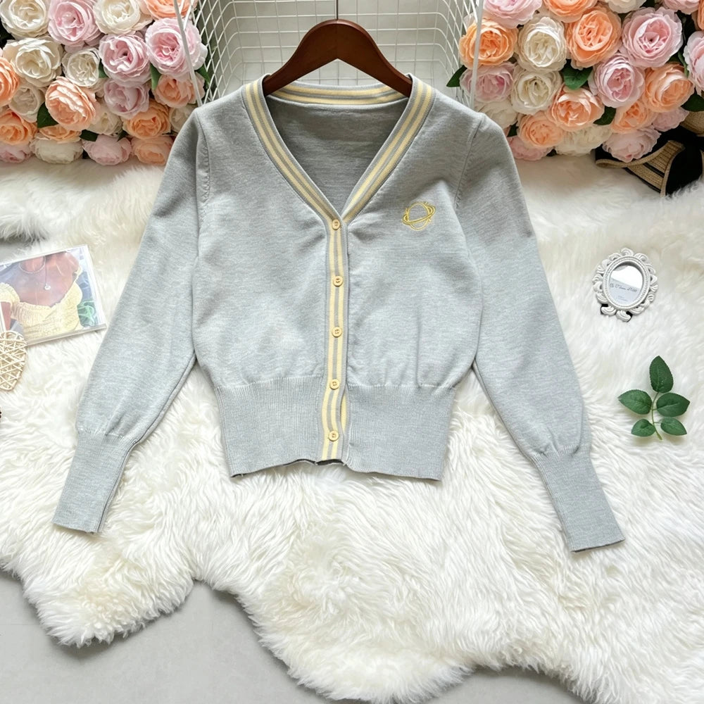 Embroidered V-Neck Knit Cardigan