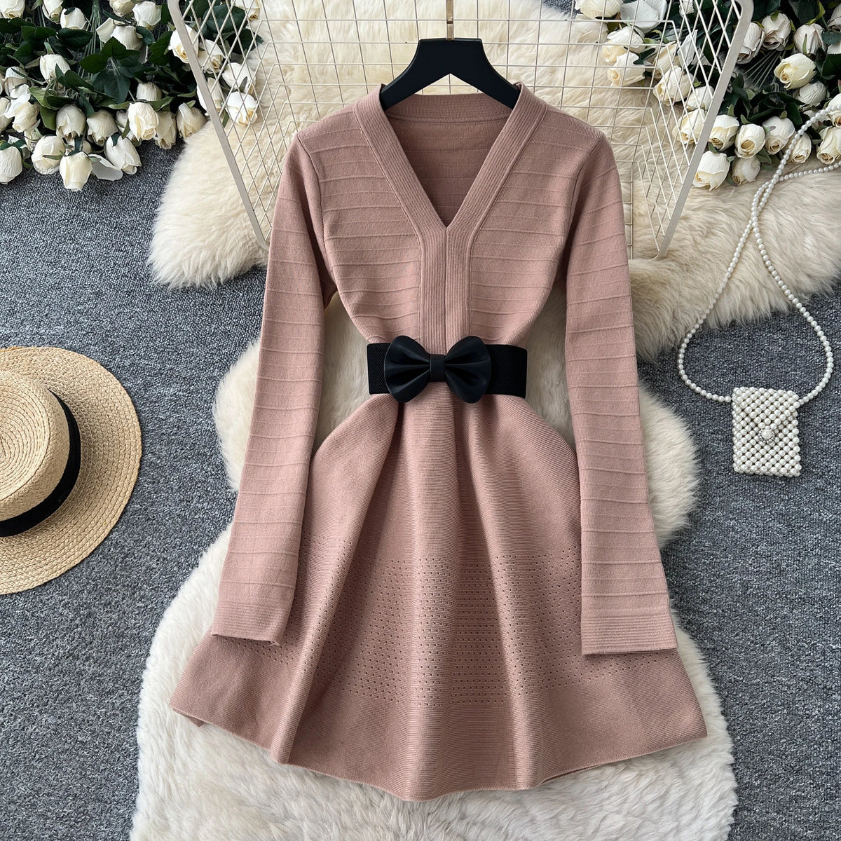 Bow Tie V-Neck Knit A-Line Dress