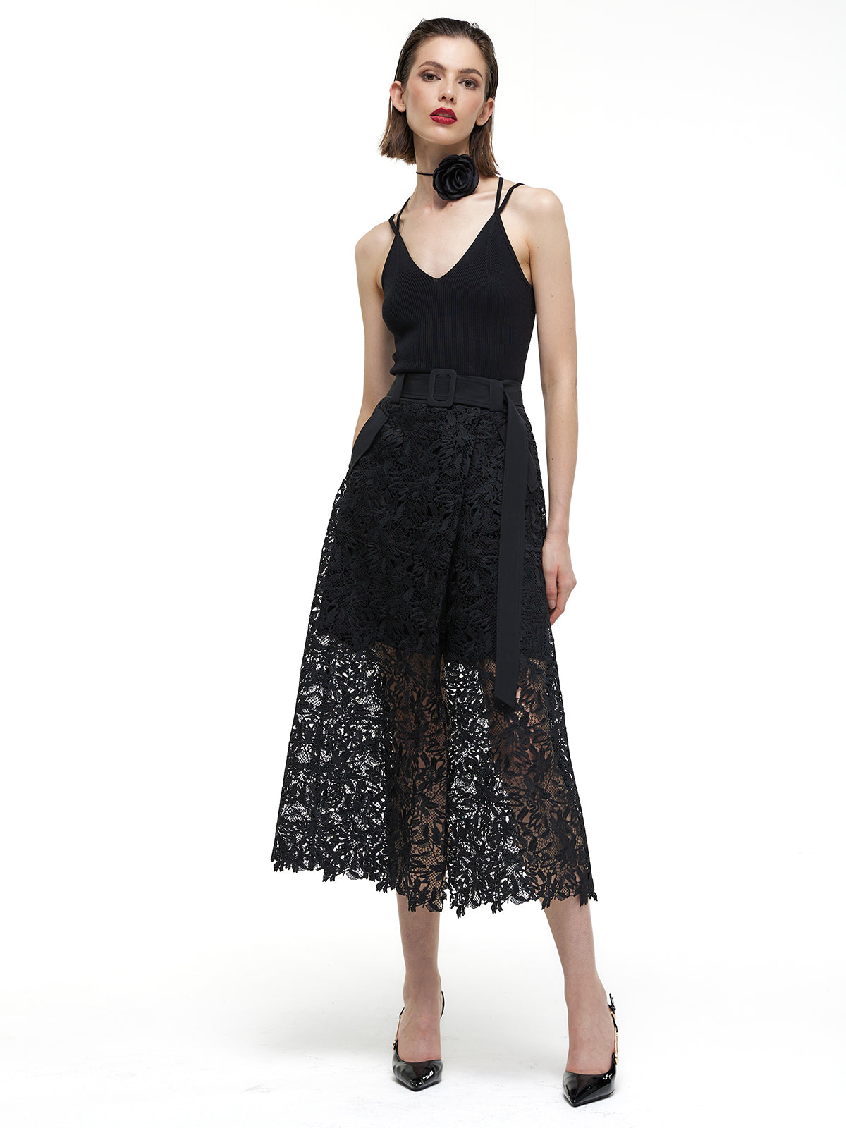 Kapalı Fitilli Triko Y Sırt Askılı Bluz